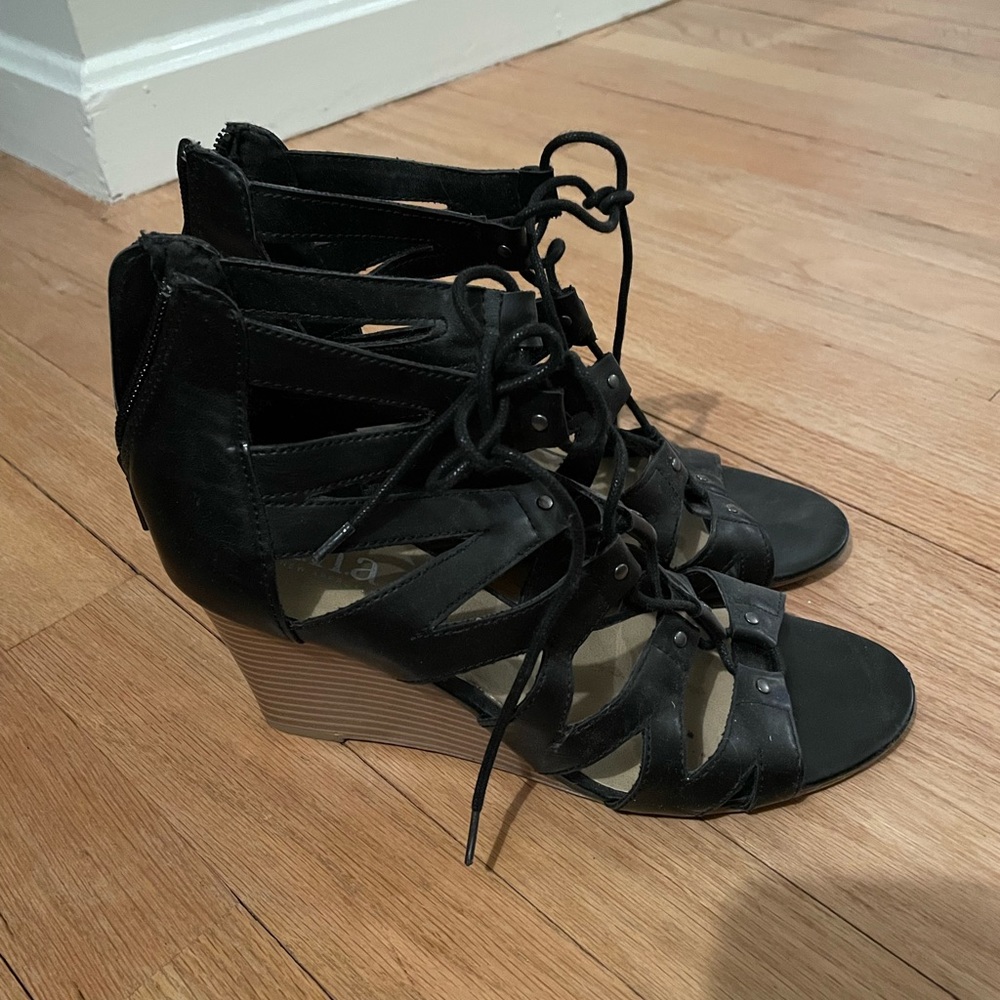 Black sandals - Picture 3 of 3